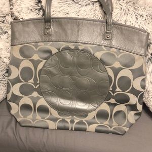 Authentic Coach tote